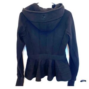 Lululemon Scuba Hoodie *Ruffled Up - black - sz 4